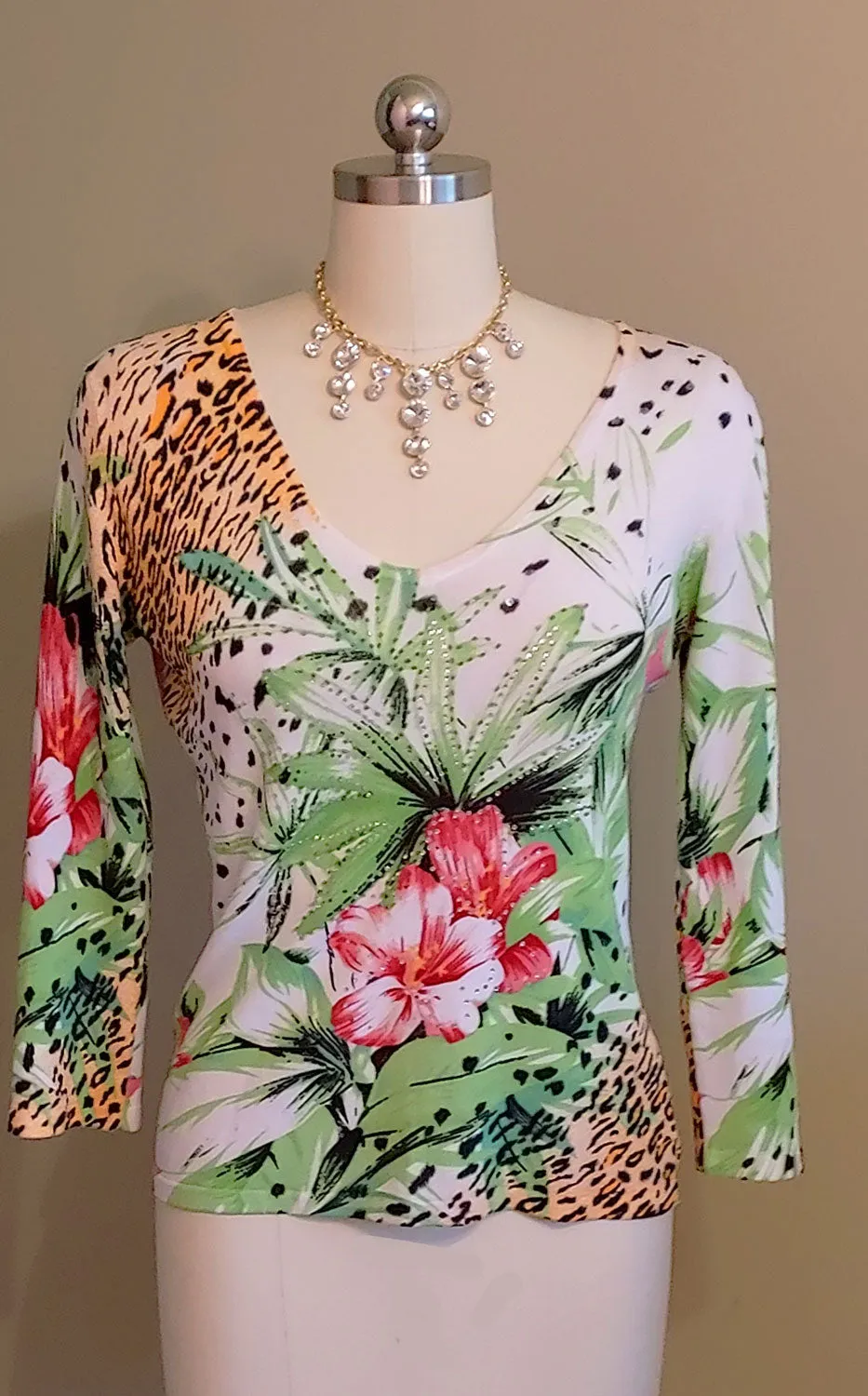 *ALBERTO MAKALI BEADED SEQUIN TIGER / LEOPARD & HIBISCUS TOP - LARGE