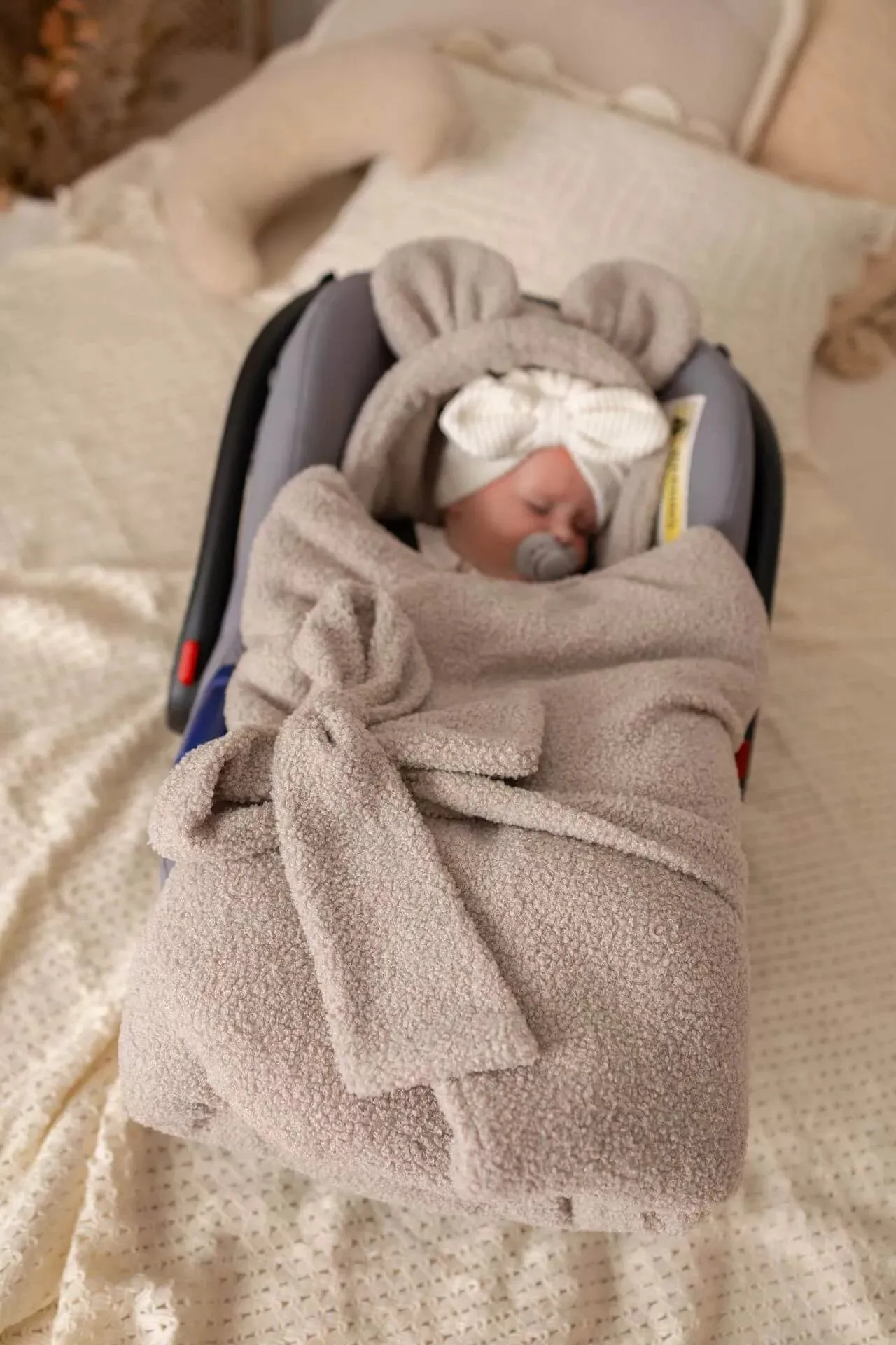 Bouclé Car Seat Blanket (4 colours)