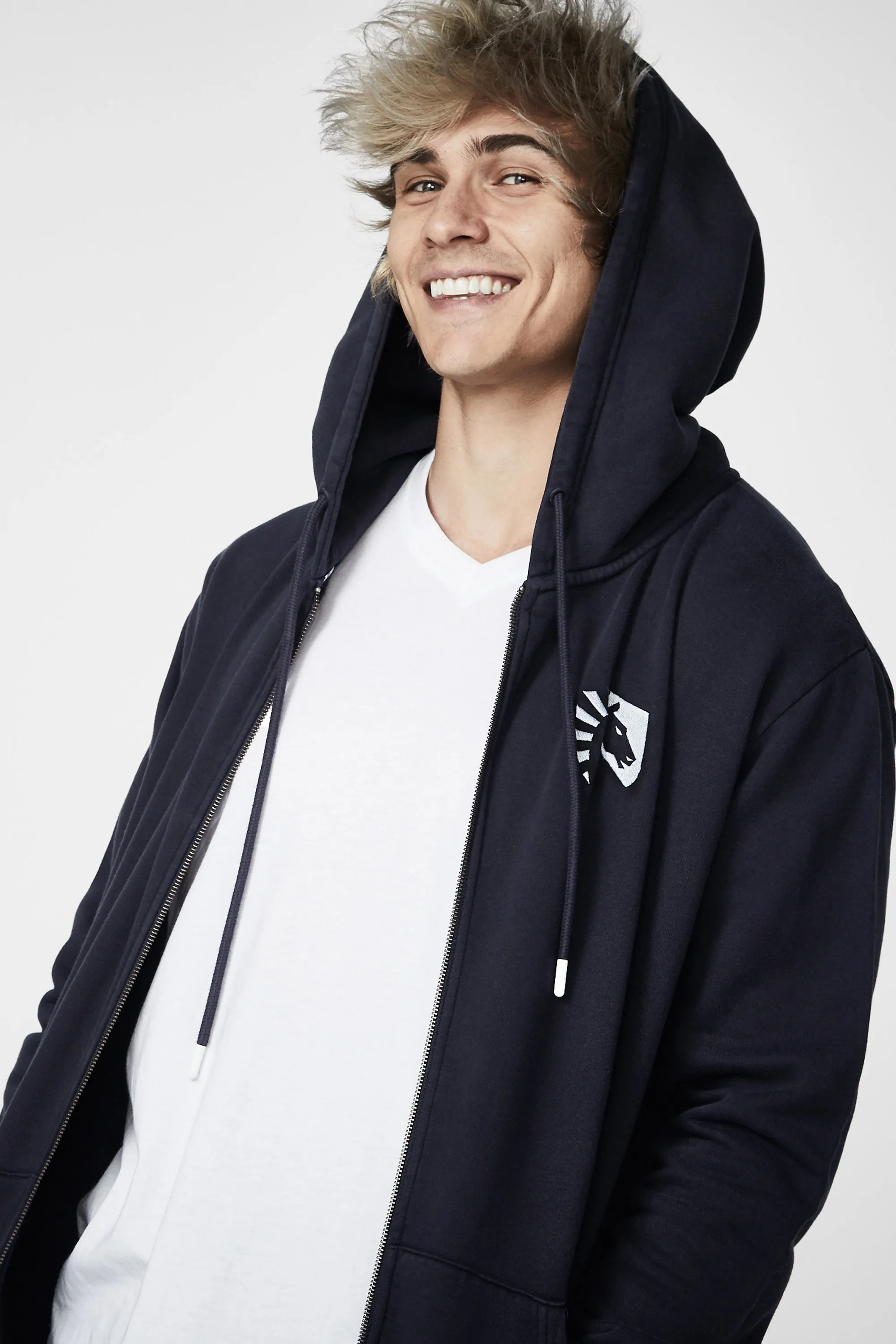 CREST ZIP UP HOODIE