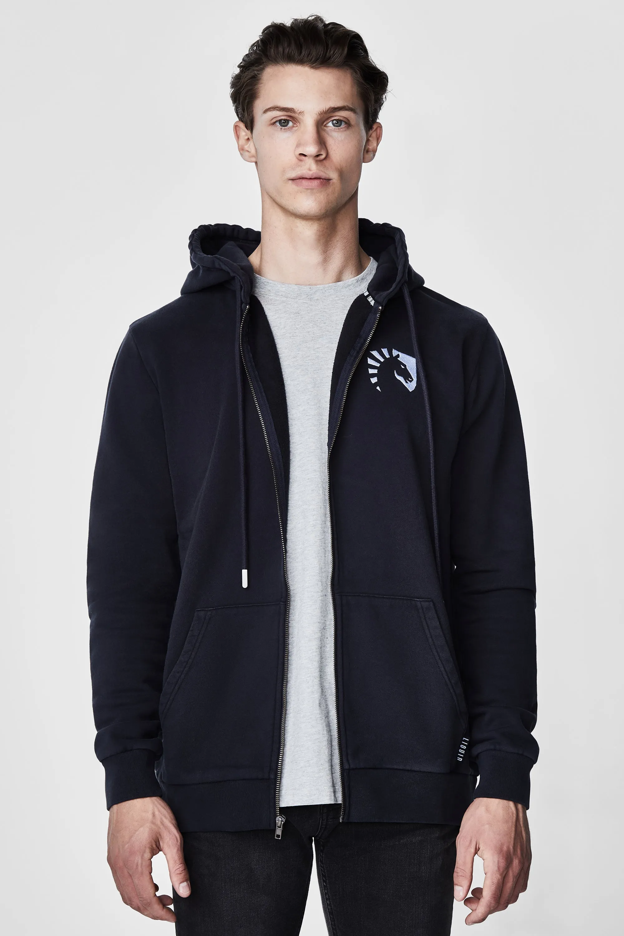 CREST ZIP UP HOODIE